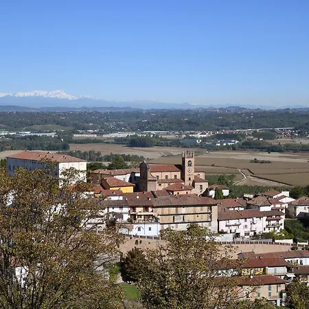 Conte Riccardi 3* Rocca D'Arazzo