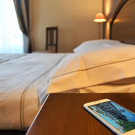 Conte Riccardi 3* Rocca D'Arazzo