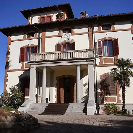 Conte Riccardi 3*